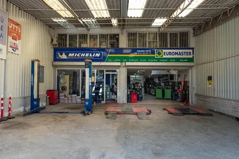 Kaan Oto Fethiye servis alanı, lift ve rot-balans bölümü