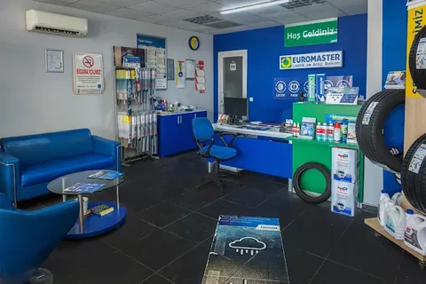 Müşteri bekleme salonu — Kaan Oto Fethiye